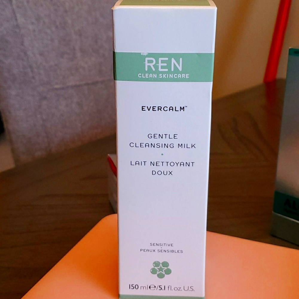 REN Gentle Cleansing Milk